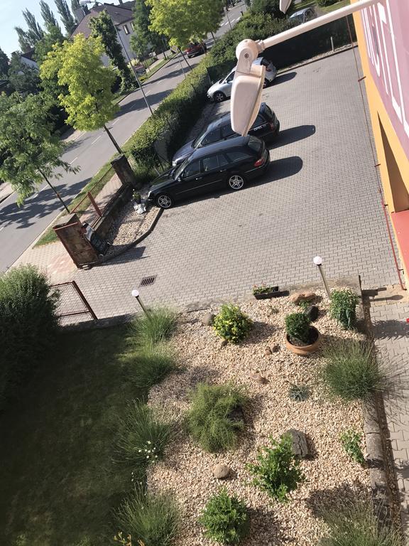 Hotel Bohemia Їчін Екстер'єр фото