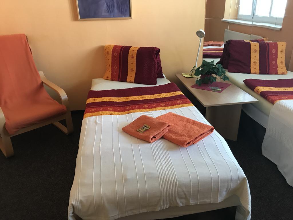 Hotel Bohemia Їчін Екстер'єр фото