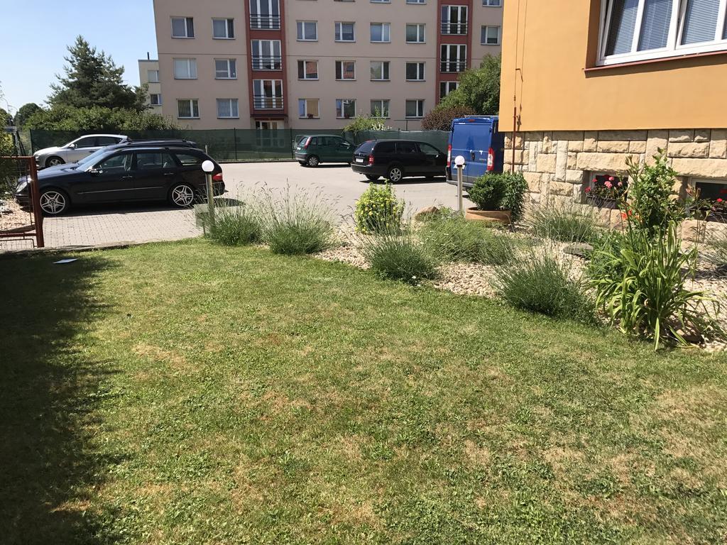 Hotel Bohemia Їчін Екстер'єр фото