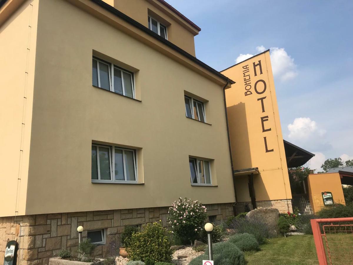 Hotel Bohemia Їчін Екстер'єр фото