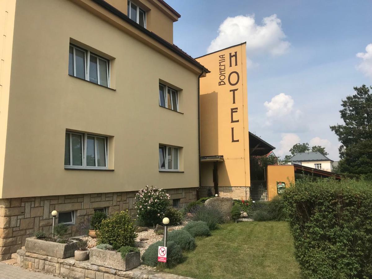 Hotel Bohemia Їчін Екстер'єр фото